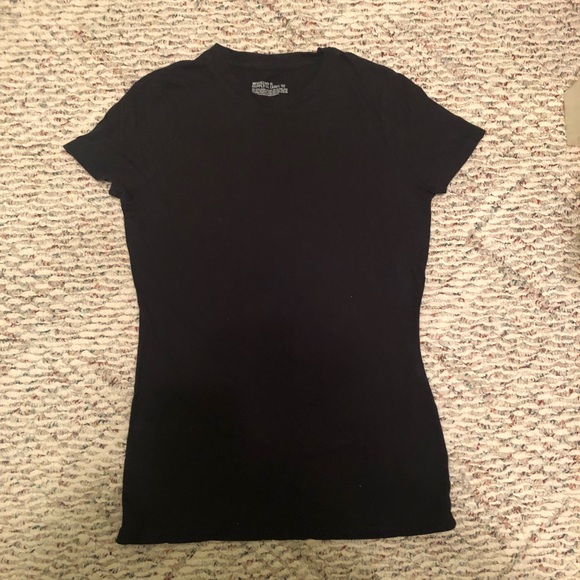 Basic tee - Picture 1 of 2